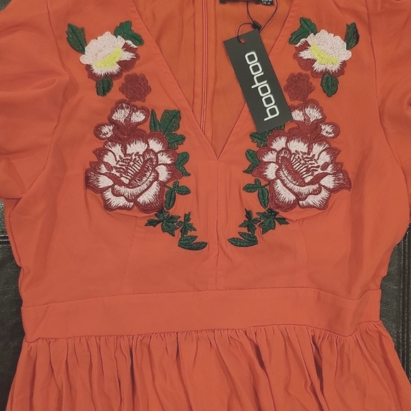 *1 Left!* NWT ASOS | Embroidered Maxi - Picture 4 of 5